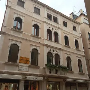 Ca' Pedrocchi ** Velence