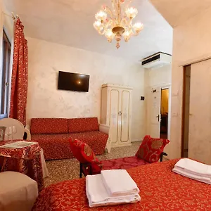 Casa Martini *** Venise